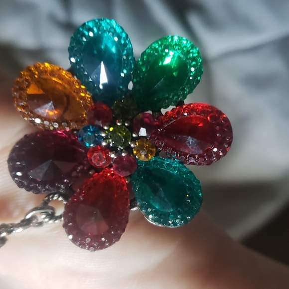 Gypsy Bracelet w/connected Ring - Picture 3 of 4